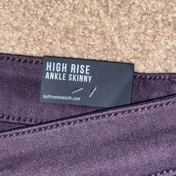 Bhody Skinny High Rise Jean - Picture 7 of 9